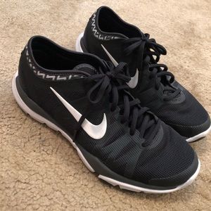 Nike ZigZag Patterned Running Shoes